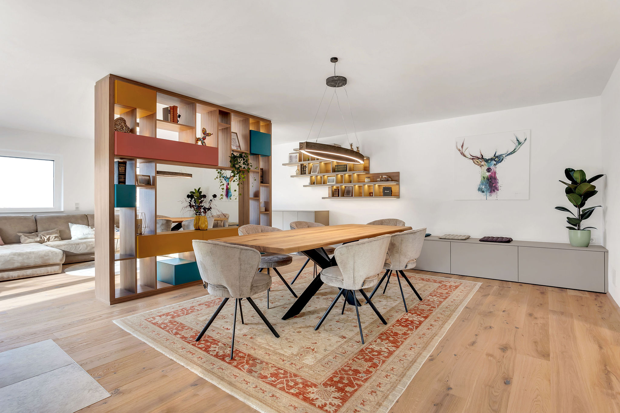 Livingroom W.