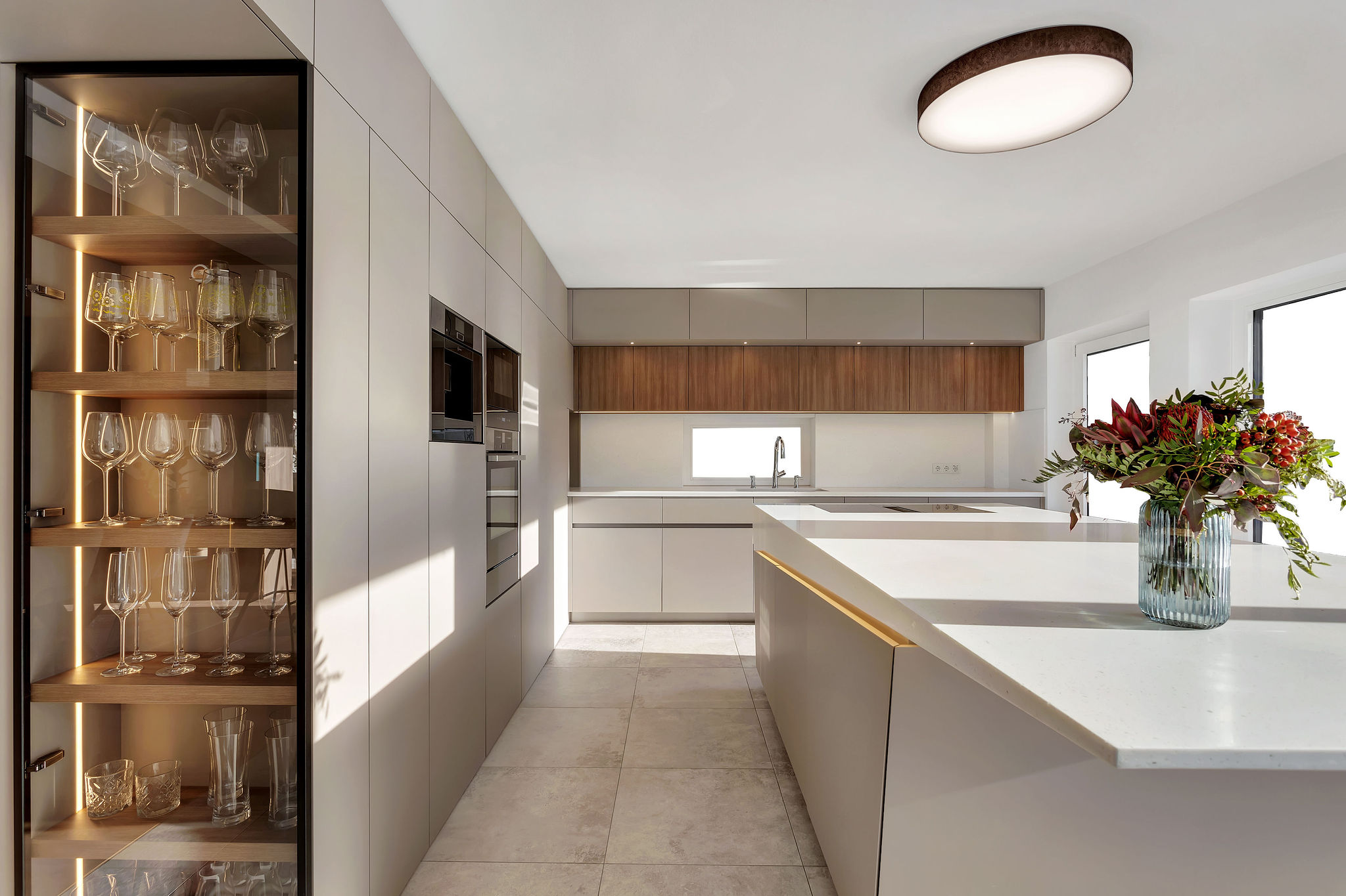 Kitchen W.